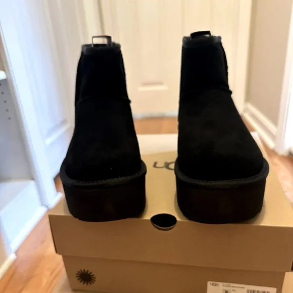 UGG Black Ankle Booties with Cozy Comfort - Picture 1 of 3